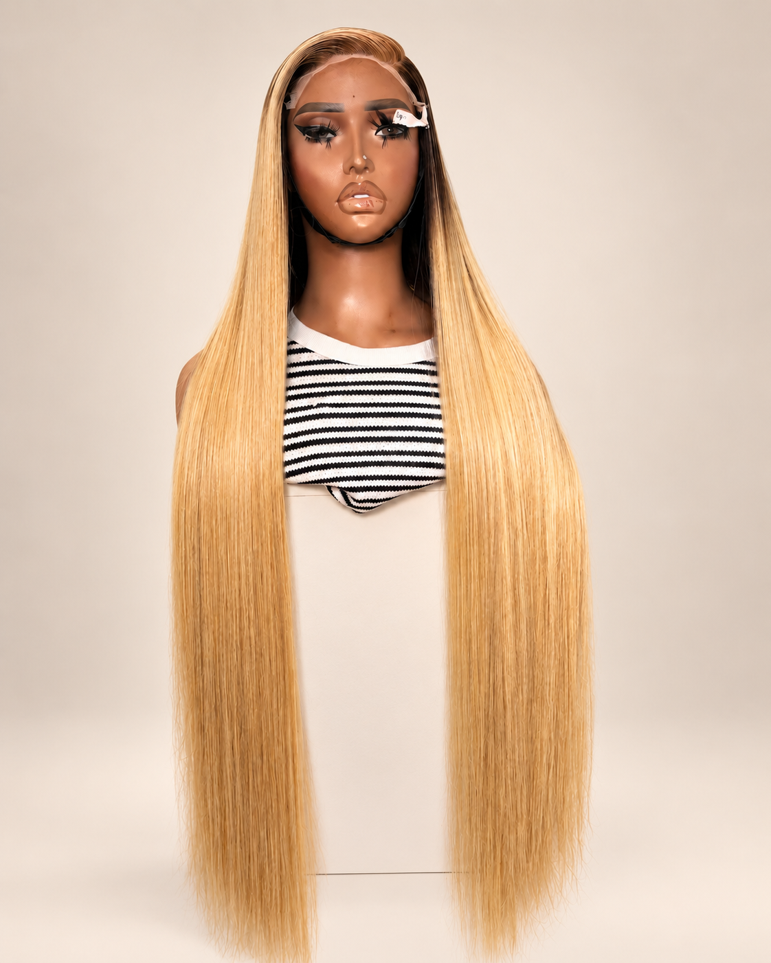 32” Ombré Blonde Bombshell Wig