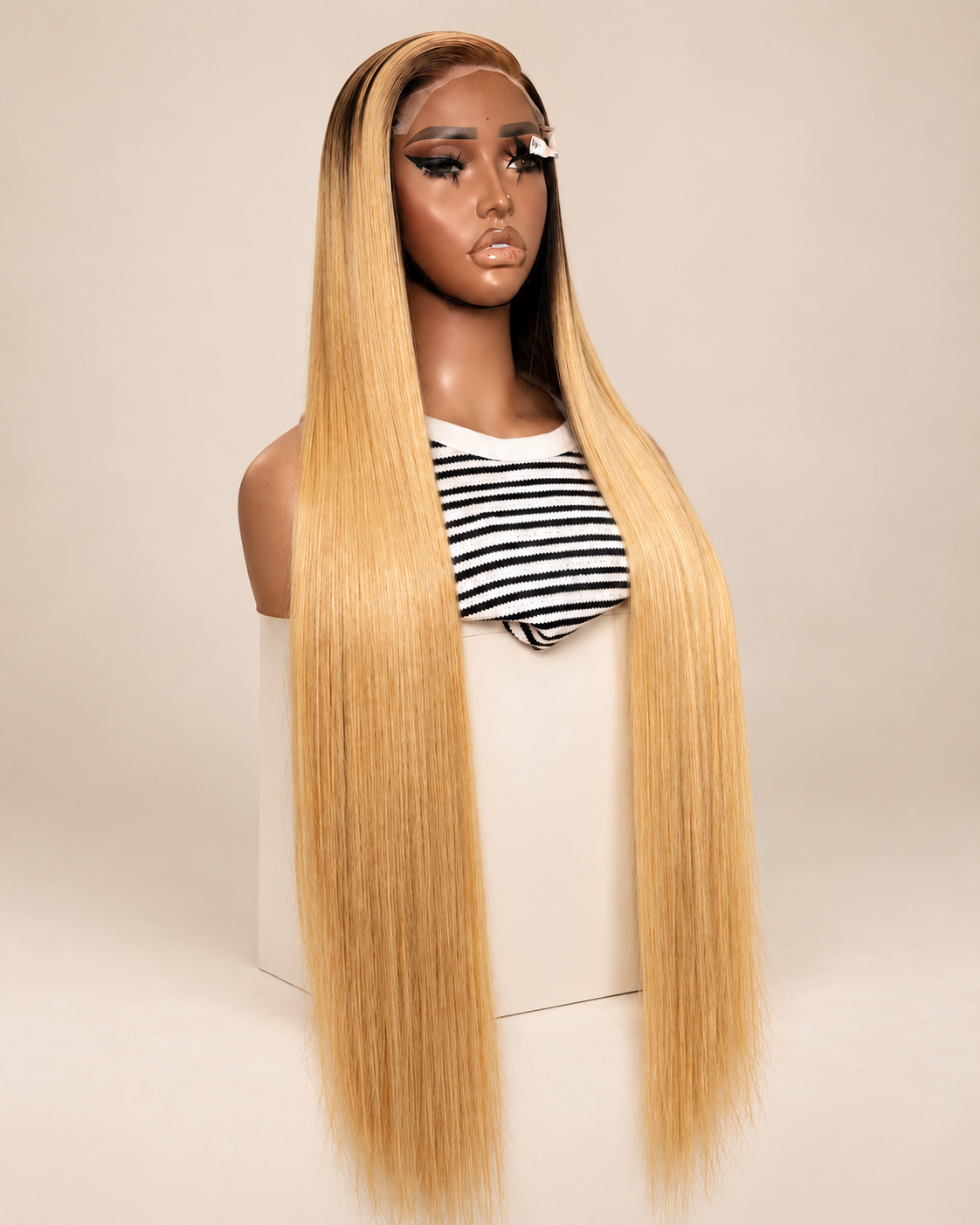 32” Ombré Blonde Bombshell Wig