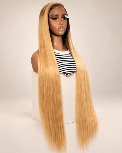 32” Ombré Blonde Bombshell Wig